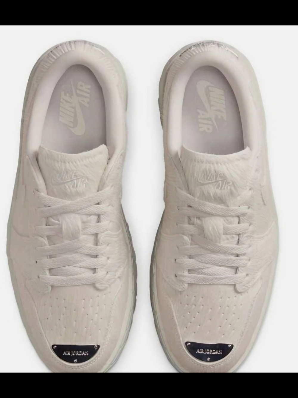 Nike Air Jordan 1 Low Platform Sneaker in Light Bone - Picture 2 of 3